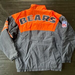 Chicago Bears Rare Vintage Apex One NFL jacket tailgating pull over.